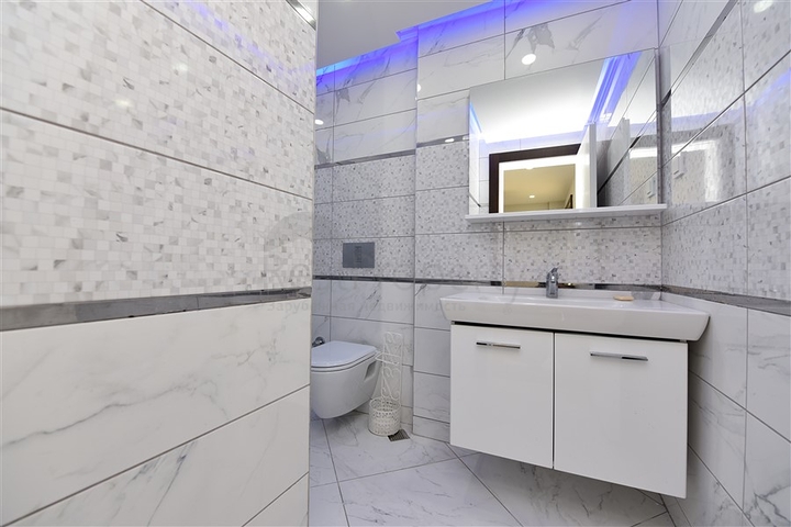 Пентхаус с потрясающим видом в центре Алании