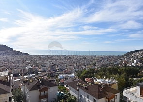Пентхаус с потрясающим видом в центре Алании