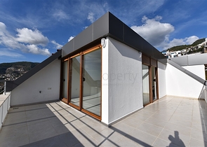 Пентхаус с потрясающим видом в центре Алании