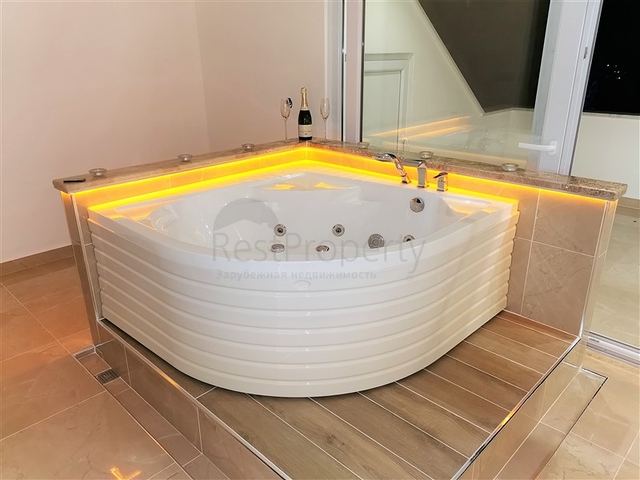 Меблированная вилла с завораживающим видом в Каргыджаке