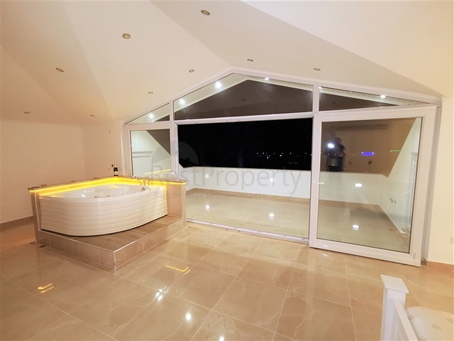 Меблированная вилла с завораживающим видом в Каргыджаке