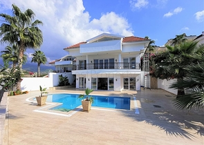 Меблированная вилла с завораживающим видом в Каргыджаке