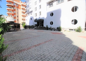 Меблированная квартира с одной спальней в Махмутларе