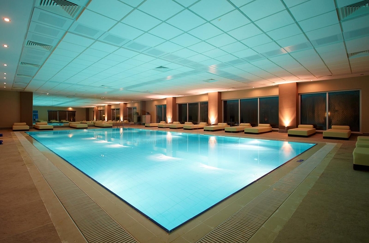 Вилла 5+1 с отдельным садом в комплексе Дошемеальты Анталья