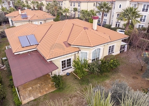 Вилла 5+1 с отдельным садом в комплексе Дошемеальты Анталья