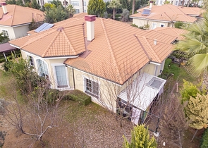 Вилла 5+1 с отдельным садом в комплексе Дошемеальты Анталья