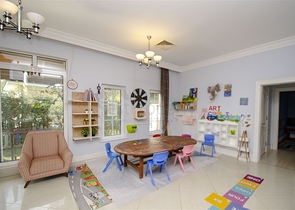 Вилла 5+1 с отдельным садом в комплексе Дошемеальты Анталья