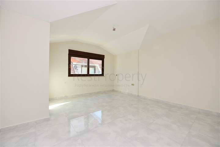 Пентхаус планировки 6+1 с прямым видом на море в Кестеле