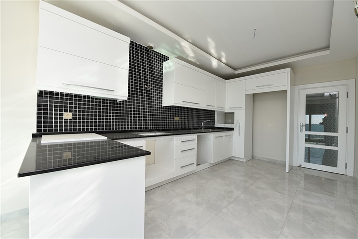 Пентхаус планировки 6+1 с прямым видом на море в Кестеле