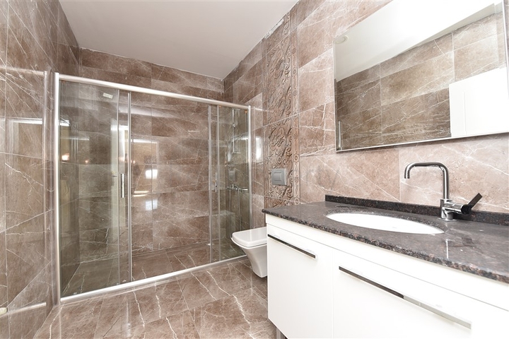 Пентхаус планировки 6+1 с прямым видом на море в Кестеле