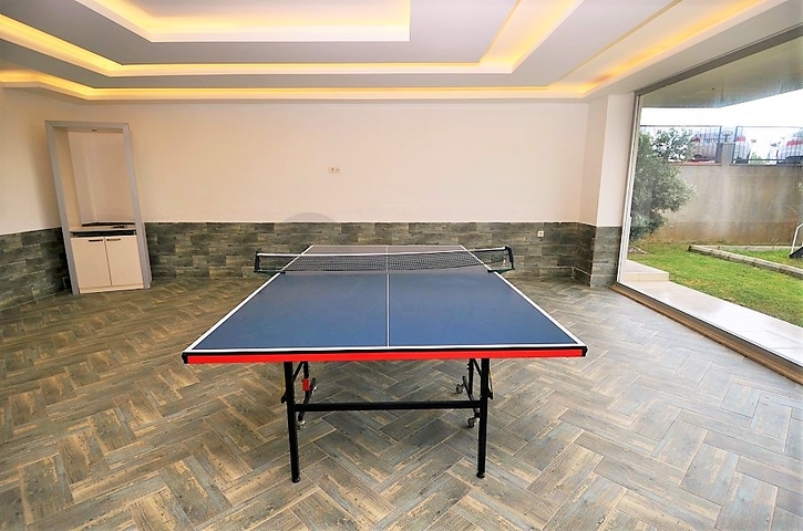 Пентхаус планировки 6+1 с прямым видом на море в Кестеле