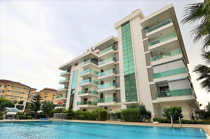 Пентхаус планировки 6+1 с прямым видом на море в Кестеле