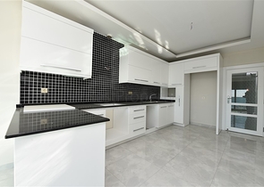 Пентхаус планировки 6+1 с прямым видом на море в Кестеле