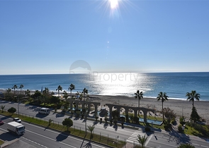 Пентхаус планировки 6+1 с прямым видом на море в Кестеле