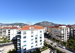 Пентхаус планировки 6+1 с прямым видом на море в Кестеле