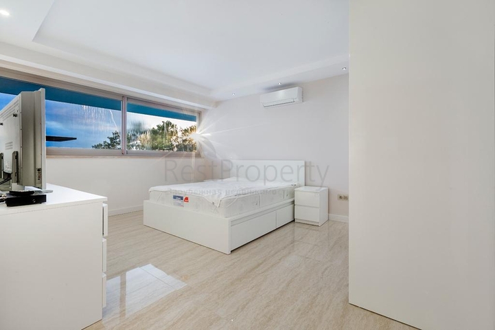 Вилла в новом комплексе с видом на историческую крепость