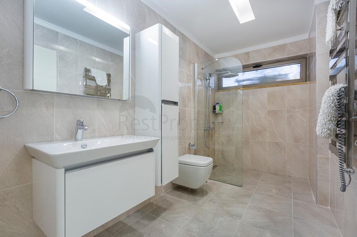 Вилла в новом комплексе с видом на историческую крепость