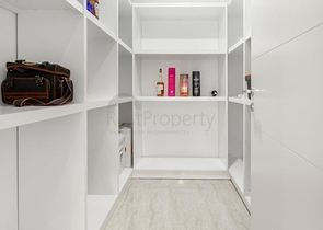 Вилла в новом комплексе с видом на историческую крепость