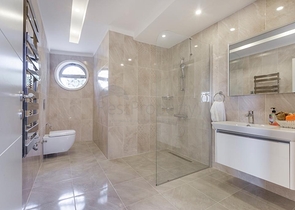 Вилла в новом комплексе с видом на историческую крепость