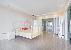 Вилла в новом комплексе с видом на историческую крепость