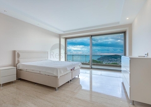 Вилла в новом комплексе с видом на историческую крепость