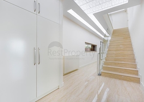 Вилла в новом комплексе с видом на историческую крепость