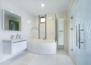 Вилла в новом комплексе с видом на историческую крепость