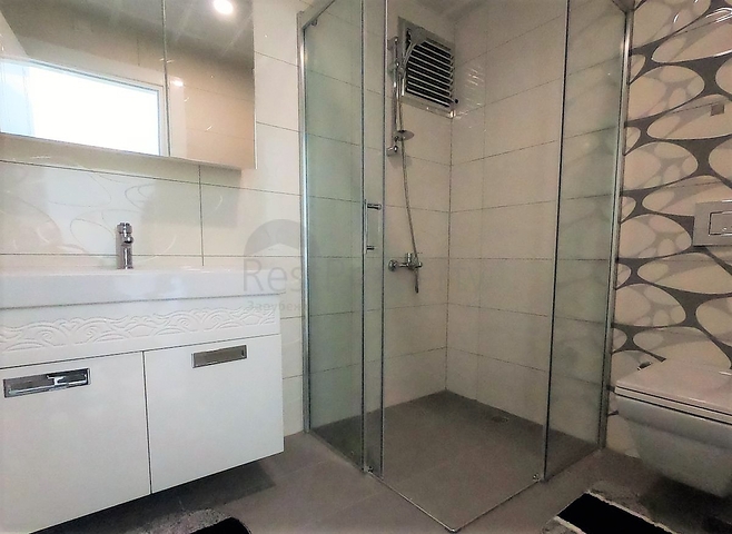 Трехкомнатная квартира с мебелью в Махмутларе