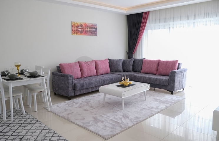 Трехкомнатная квартира с мебелью в Махмутларе