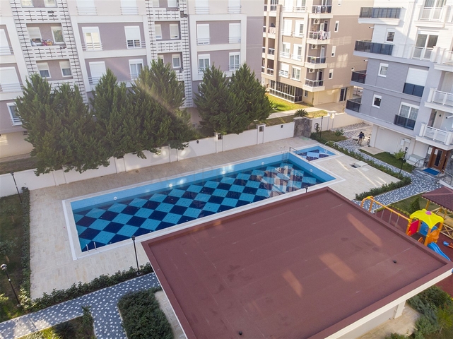 Трехкомнатная квартира в микрорайоне Хурма Коньяалты