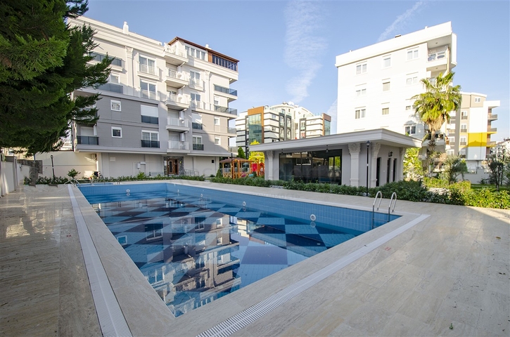 Трехкомнатная квартира в микрорайоне Хурма Коньяалты