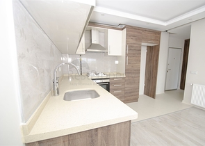 Трехкомнатная квартира в микрорайоне Хурма Коньяалты