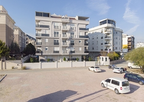 Трехкомнатная квартира в микрорайоне Хурма Коньяалты