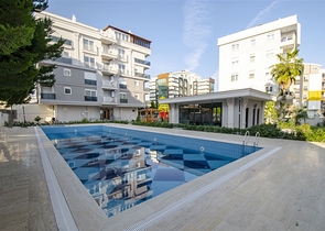 Трехкомнатная квартира в микрорайоне Хурма Коньяалты