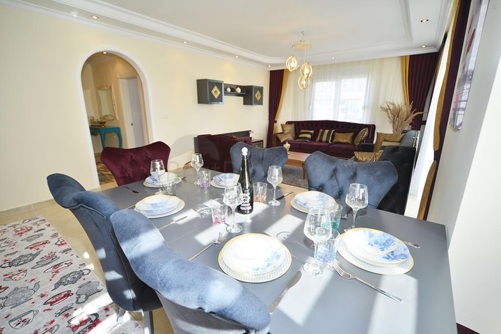 Трехкомнатная квартира с мебелью в Махмутларе	