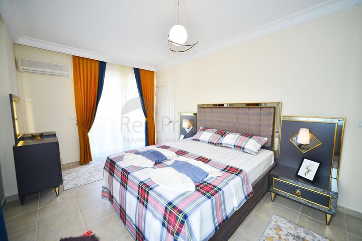 Трехкомнатная квартира с мебелью в Махмутларе	