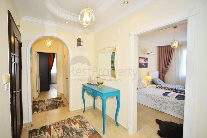 Трехкомнатная квартира с мебелью в Махмутларе	