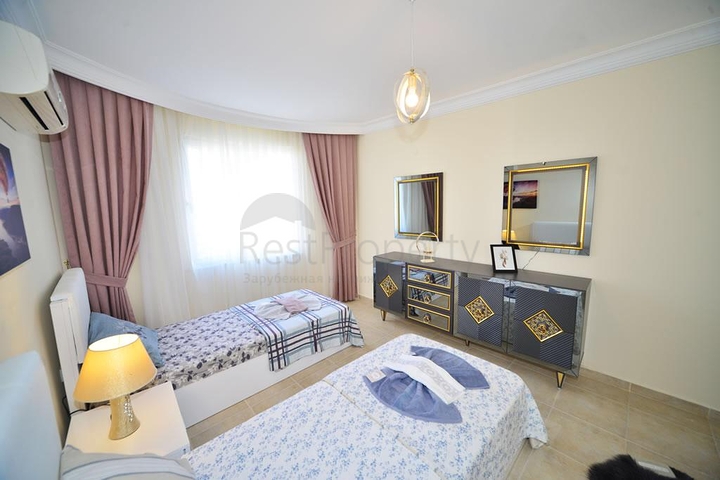 Трехкомнатная квартира с мебелью в Махмутларе	