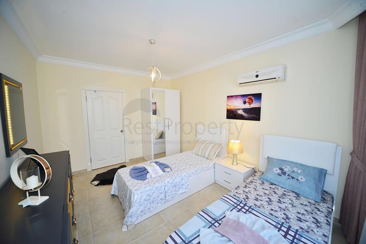 Трехкомнатная квартира с мебелью в Махмутларе	