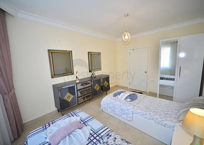 Трехкомнатная квартира с мебелью в Махмутларе	