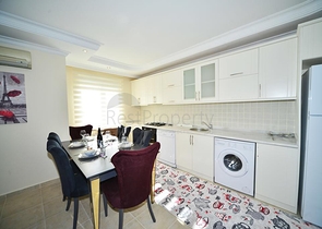 Трехкомнатная квартира с мебелью в Махмутларе	