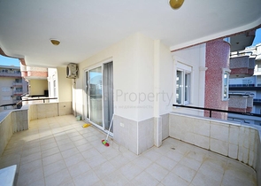 Трехкомнатная квартира с мебелью в Махмутларе	