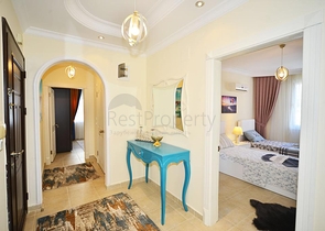 Трехкомнатная квартира с мебелью в Махмутларе	