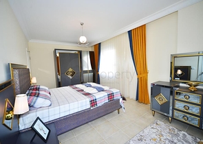 Трехкомнатная квартира с мебелью в Махмутларе	