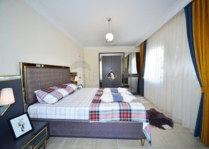 Трехкомнатная квартира с мебелью в Махмутларе	