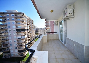 Трехкомнатная квартира с мебелью в Махмутларе	