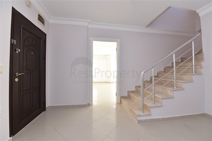 Пентхаус планировки 3+1 с видом на крепость