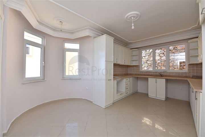 Пентхаус планировки 3+1 с видом на крепость