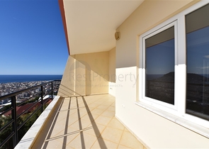 Пентхаус планировки 3+1 с видом на крепость