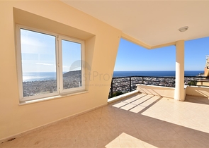 Пентхаус планировки 3+1 с видом на крепость